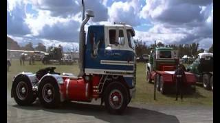 INTERNATIONAL CABOVER TRANSTAR AT ECHUCA 2011 [upl. by Sixel886]