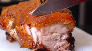 CRISPY ROAST PORK SHOULDER RECIPE WITH SKIN CRACKLING AND HOMEMADE GRAVY [upl. by Oshinski711]