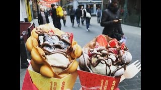 The Best Looking Instagram Dessert Bubblewrap Waffle Chinatown London [upl. by Dachy]