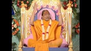 Balihari Hain Tihari Guru  Kirtan with Jagadguru Shree Kripalu Ji Maharaj [upl. by Ellehs]