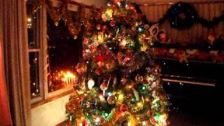 Vintage Bubble Light Christmas Tree A capella Jingle Bells [upl. by Namrak536]