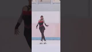 Patinage artistique  lIvoirienne Soro Corinna sacrée championne du monde en Italie [upl. by Mitran]