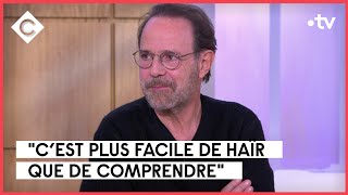 Marc Levy  confidences pour confidences  C à Vous  06122022 [upl. by Eiclek]