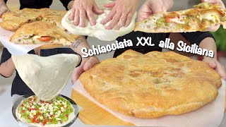 FOCACCIA SCHIACCIATA XXL alla SICILIANA Croccantissima 🍕 Impasto 1000 bolle 🍕 [upl. by Eldnar]