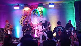 La Lavender  Doughbaby Live at 70s Bistro [upl. by Us]