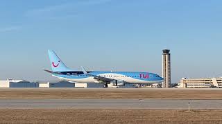 TUI 737 winter charter Milwaukee [upl. by Aliwt]