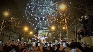 ► Spectacle du nouvel an 2019 à Paris mapping vidéo sur lArc de Triomphe  feu dartifice [upl. by Anaela711]