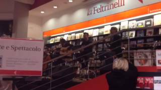 Diodato  Ritornerai feltrinelli roma 14012015 [upl. by Anotyad]