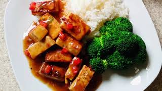 SUPER SIMPLE  EASY SPICY MARINATED TOFU DINNER  VEGANFOOD  IN THE KITCHEN WITH LYNN [upl. by Mochun]