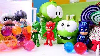 OmNom und die Pyjamahelden  Spielzeugvideo für Kinder [upl. by Pazice]