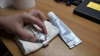 Can you polish a plastic watch crystal with toothpaste [upl. by Arval]