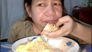 PANCIT CANTON at SCRAMBLED EGG asmr mukbang pinoyfood simplengmukbang simplengpagkain [upl. by Matazzoni]