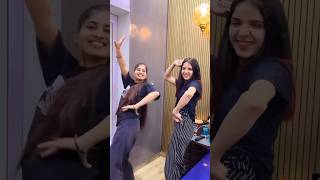 Dance kesa laga 😜 viraldance trendingvideo shortvideos priyankarawatofficial7977 [upl. by Odlanra70]