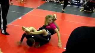 Girl Beats Boy wins NoGi Gold at Europa  1315 Beginners [upl. by Eneg965]