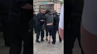 Police Forcibly Arrest German ProPalestine Protesters trtafrika palestine news germany [upl. by Idorb]