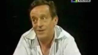 Roberto Gómez Bolaños Chespirito habla sobre los héroes y el heroísmo [upl. by Hashum]