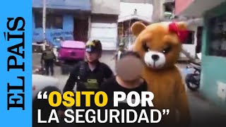 PERÚ  Policía disfrazado de oso gigante en operación antidroga por San Valentín  EL PAÍS [upl. by Annoyik143]