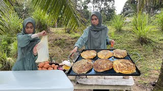 MURTABAK PENUH INTI DAGING  Inti Tak scam punya  Beef murtabak  Flatbread with meat filling [upl. by Ruder318]