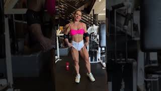 gym girl women powerbodybuilding motivation female muscle growthfemalebodytrending youtubeshorts [upl. by Baxie]