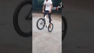 bmx dangerous stunts 😱 bmx cycle stunt hiphop trend viralshort [upl. by Jarrod370]