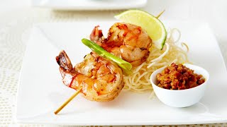 Recette  Mini brochettes de crevettes [upl. by Nowad919]