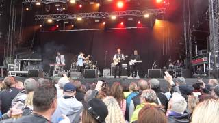 Mike  the Mechanics  Over My Shoulder  Esbjerg Rock Festival  30052015 [upl. by Bertsche]