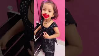 Tooktook lipstick laga ke mummy ko sunder kam bander lag rhi h [upl. by Egamlat]