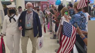 Honor Flight Chicago returns after veterans spend day reflecting in Washington [upl. by Sum]