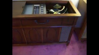 Magnavox 1963 AstroSonic Stereo in Italian Provincial Cabinet [upl. by Asseralc856]