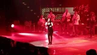 Tere Vaaste Mera Ishq Sufiyana  Sunidhi Chauhan Live  San Jose 8th April 2013 [upl. by Draned]