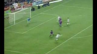 Goal Batistuta Barcellona  Fiorentina 1997 [upl. by Nodab]