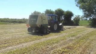 Akcja Belowanie 2015  New Holland Krone Ursus Ryk Śilnika Traktory w blocie  Prasowanie [upl. by Hamo336]