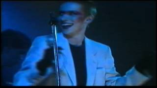 Eurythmics  Sweet dreams 1982 concert club1080p hd [upl. by Avehsile]