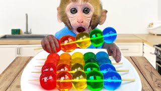 Monkey Baby Bon Bon eats rainbow jelly with puppies and bathes with ducklings in the bathroom [upl. by Idalla]