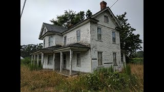 Abandoned Farm house untouched lots of antiques and items from 1940s1950s [upl. by Merv967]