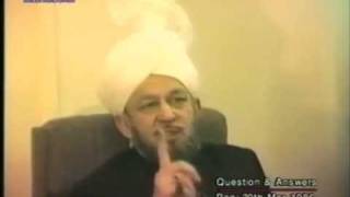 Hazrat Mirza Tahir Ahmad  Majlis E Irfan  QampA   Masla E Jihad   by roothmens [upl. by Anirahc]