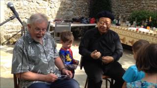 TRAN QUANG HAI amp ROGER MASON in a duet of SPOONS Cernay la ville France 24 june 2017 [upl. by Ecylla]