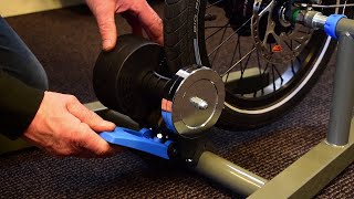 Instructievideo  Het instellen van en aankoppelen aan de Tacx Blue Twistfietstrainer [upl. by Drauode]