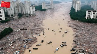 China is giving up The large flow of water from the broken Three Gorges Dam is submerging Shaanxi [upl. by Ellicul265]