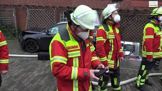 Feuer in einem Dachstuhl in Ohlendorf Feuerwehr Seevetal mit Drohne auf Erkundung [upl. by Nnayr]