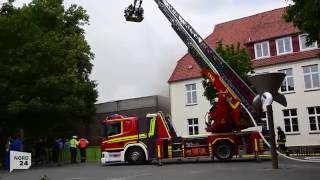 Feuer Turnhalle Fichteschule Bremerhaven Wulsdorf [upl. by Aerdnak59]