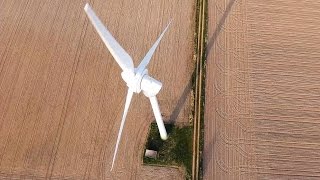 Flug durch einen Windpark mit Enercon und Vestas Windkraftanlagen Dji Phantom 4 Drohne [upl. by Natanoy]