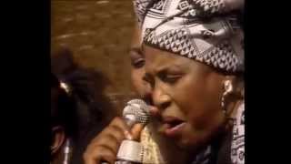 Miriam Makeba  The Retreat Song Jikele Maweni LIVE Graceland Concert [upl. by Elaine]