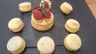 Garniture dun macaron au citron et framboises [upl. by Vacla]