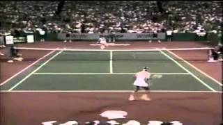 HD Martina Navratilova vs Jimmy Connors  Highlights [upl. by Ng]