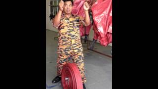 How to Carry Fire Hose  Cara Mengangkat Api Hos [upl. by Sixele]