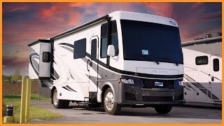 Camping Luxury 2023 Newmar Bay Star 3014 Class A Motorhome Tour  Beckleys RVs [upl. by Issi]