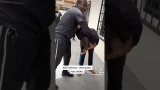 Attempted Rear Headlock Defense martialarts selfdefense subscribetomychannel [upl. by Ynohta123]