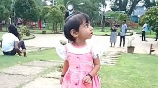 🤷‍♀️baby playing in the park babyfun babywalk outdoorfun babyplaytime [upl. by Ratha]