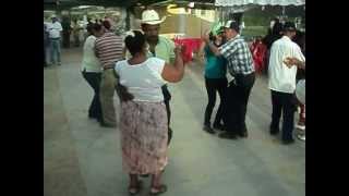 Bailando Joropo golpe y estribillo en Sucre Venezuela [upl. by Florrie922]